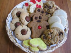 christmas_cookies_plateful-27580456_std